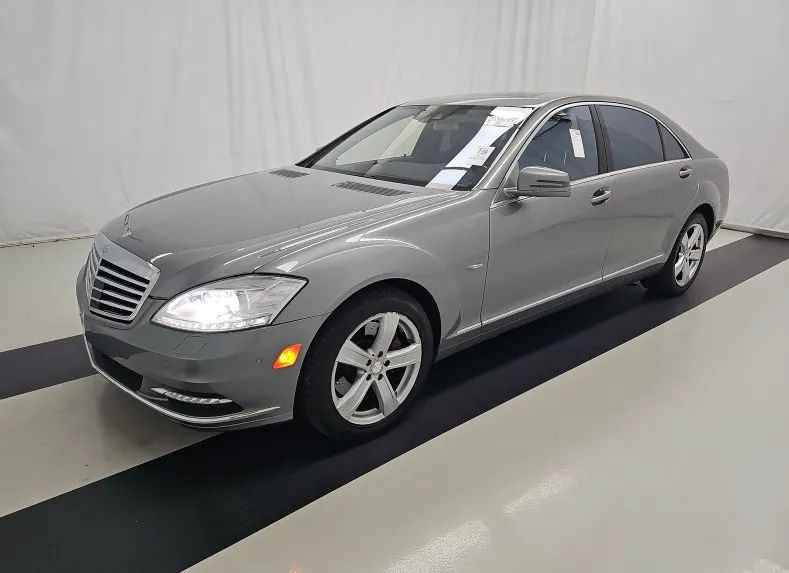 Used 2012 Mercedes-Benz S 550 4MATIC image 1