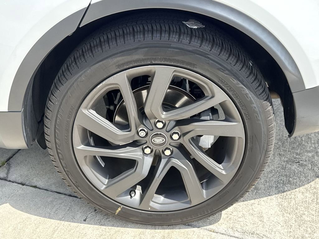 Used 2018 Land Rover Discovery HSE image 31