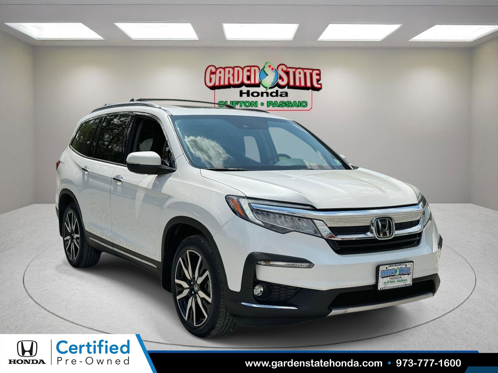 Certified 2022 Honda Pilot Touring image 1