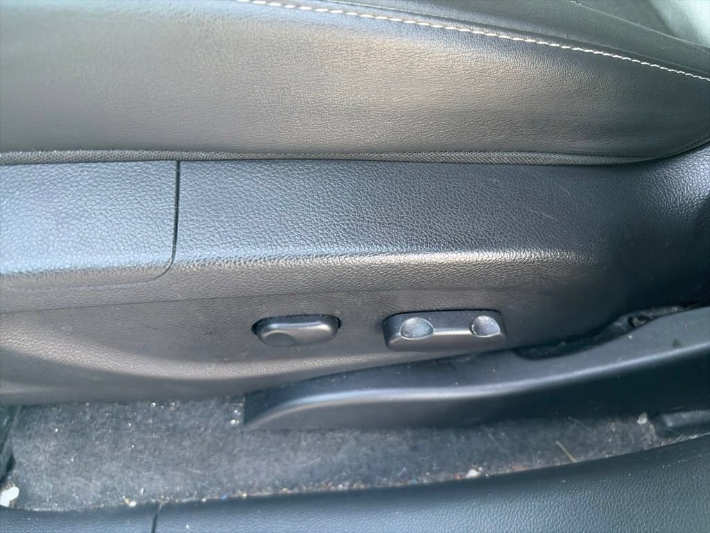 Used 2015 Buick Encore Convenience FWD image 19