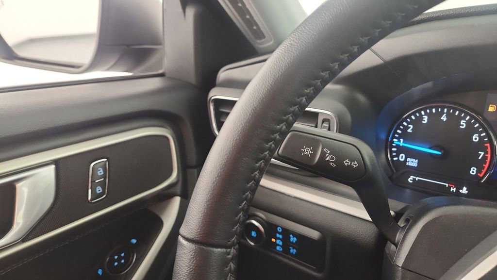 Used 2023 Ford Explorer XLT w/ Equipment Group 202A image 19