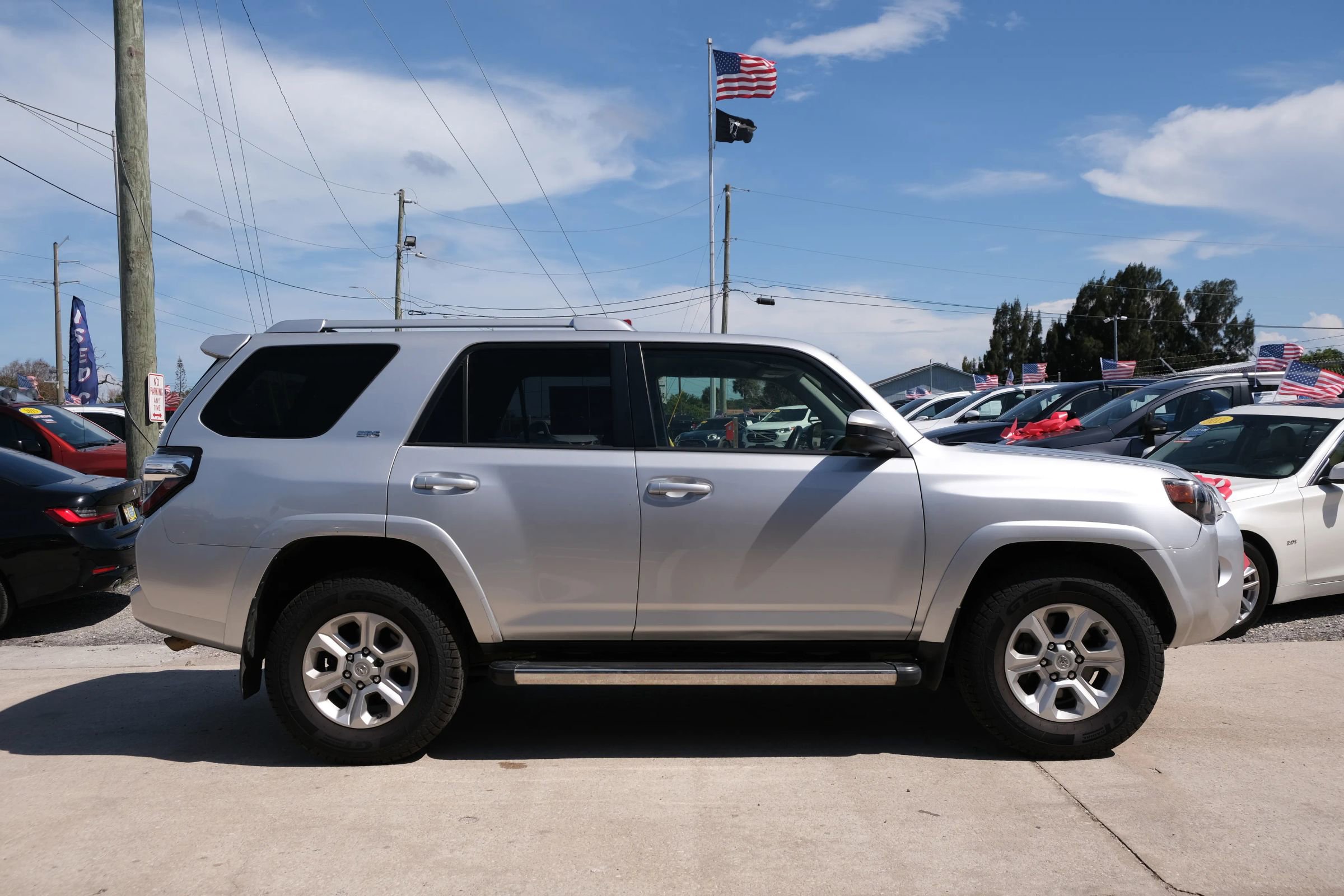 Used 2015 Toyota 4Runner SR5 RWD image 4