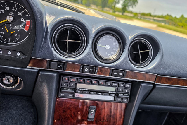 Used 1988 Mercedes-Benz 560 SL image 45