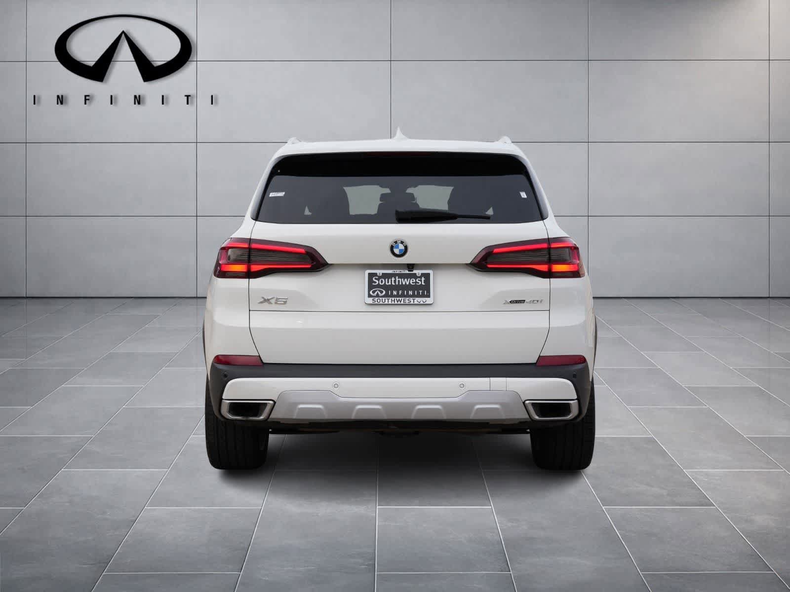 Used 2022 BMW X5 xDrive40i w/ Premium Package image 6