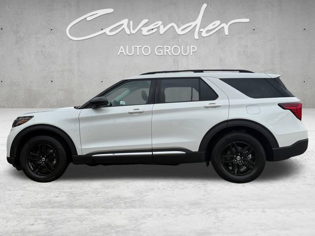 Used 2025 Ford Explorer Active RWD image 13