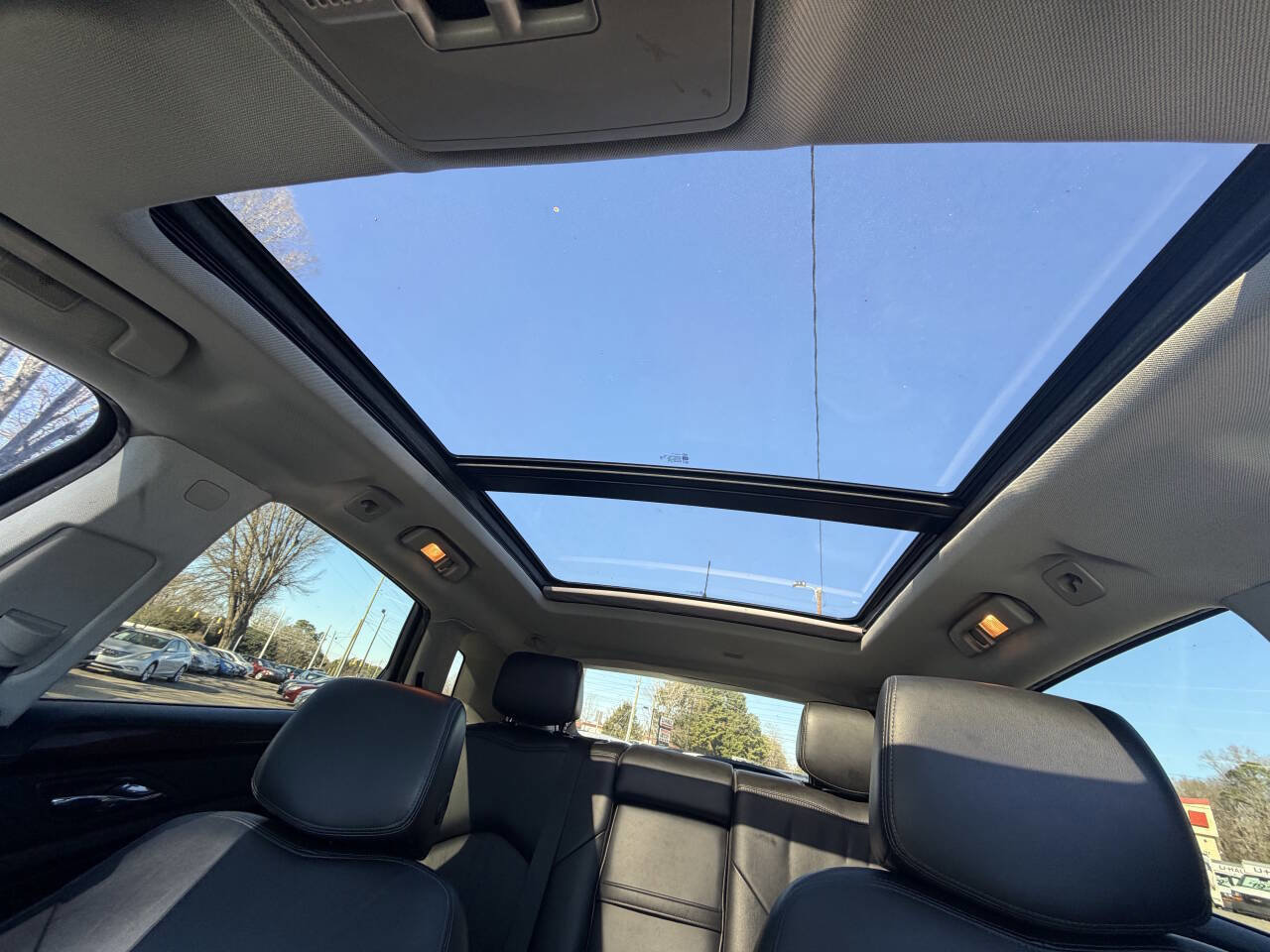 Used 2013 Cadillac SRX Luxury image 21