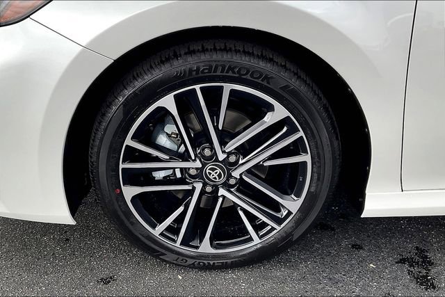 Used 2025 Toyota Camry XLE w/ Premium Plus Package FWD image 9