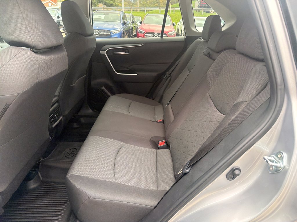 Used 2024 Toyota RAV4 XLE w/ Convenience Package AWD/4WD image 28