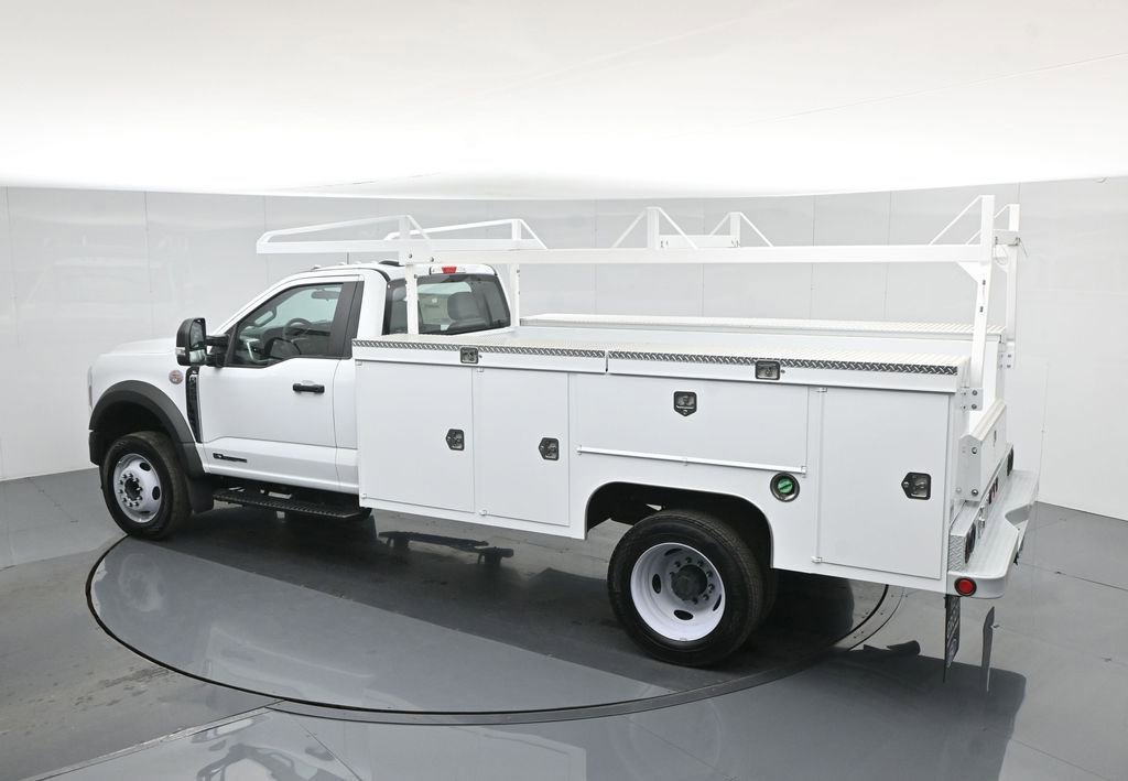 New 2025 Ford F450 XL w/ XL Chrome Package RWD image 47