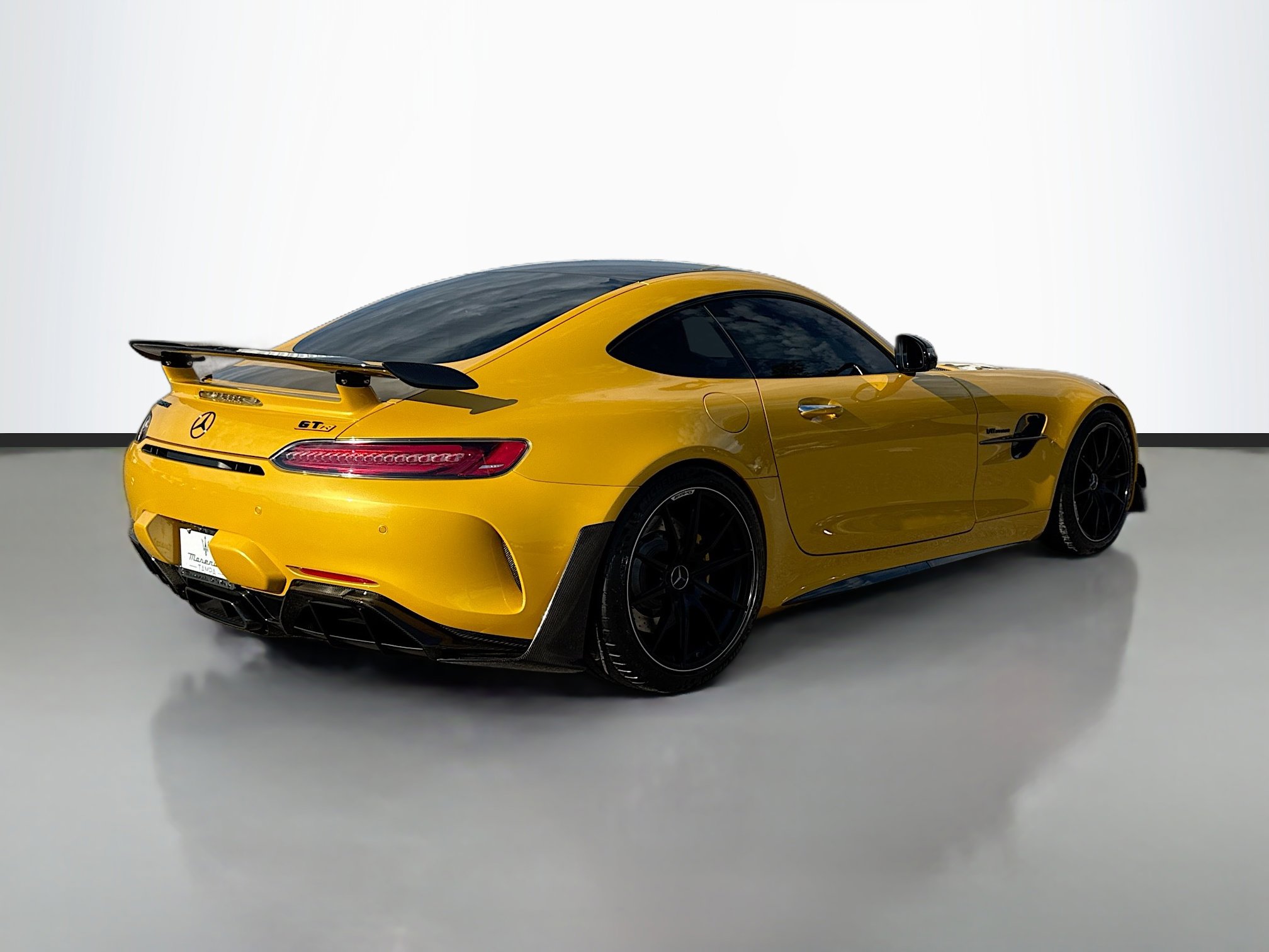 Used 2019 Mercedes-Benz AMG GT R image 3