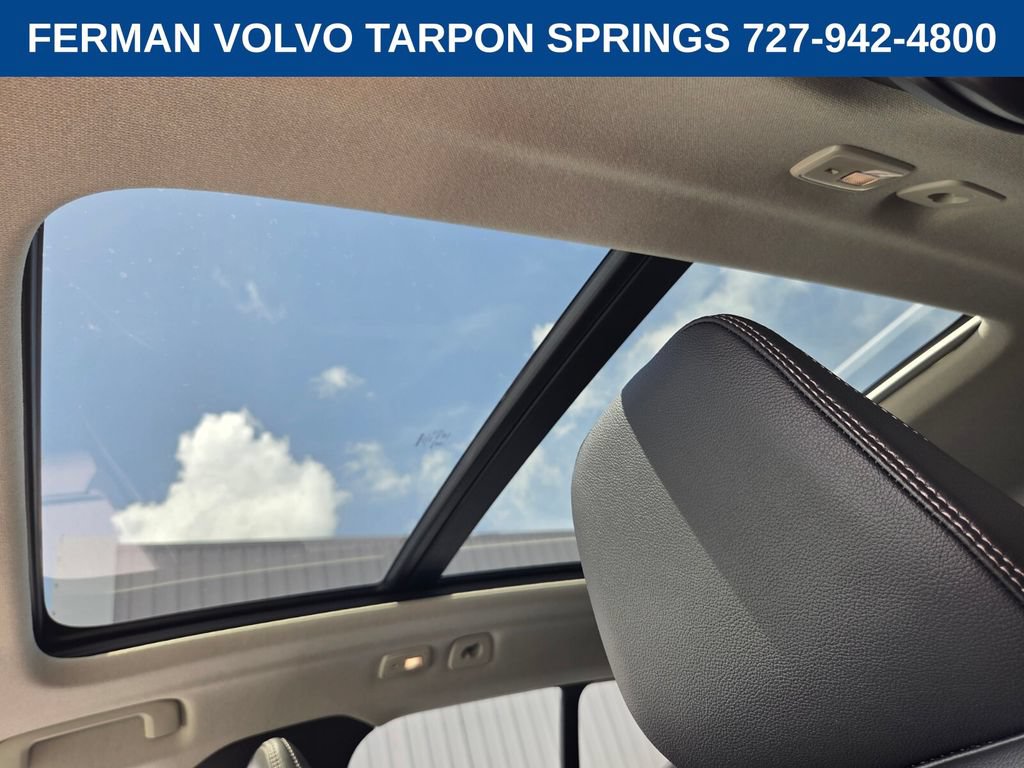 New 2026 Volvo XC40 B5 Core AWD/4WD image 24