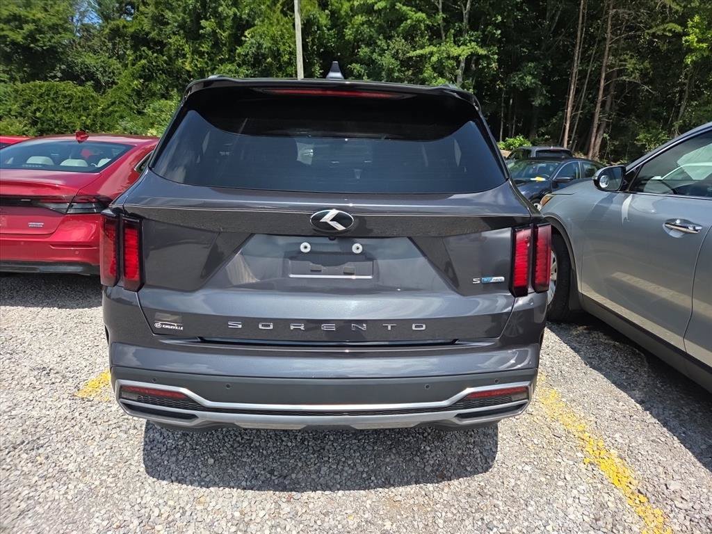 Used 2021 Kia Sorento S FWD image 5
