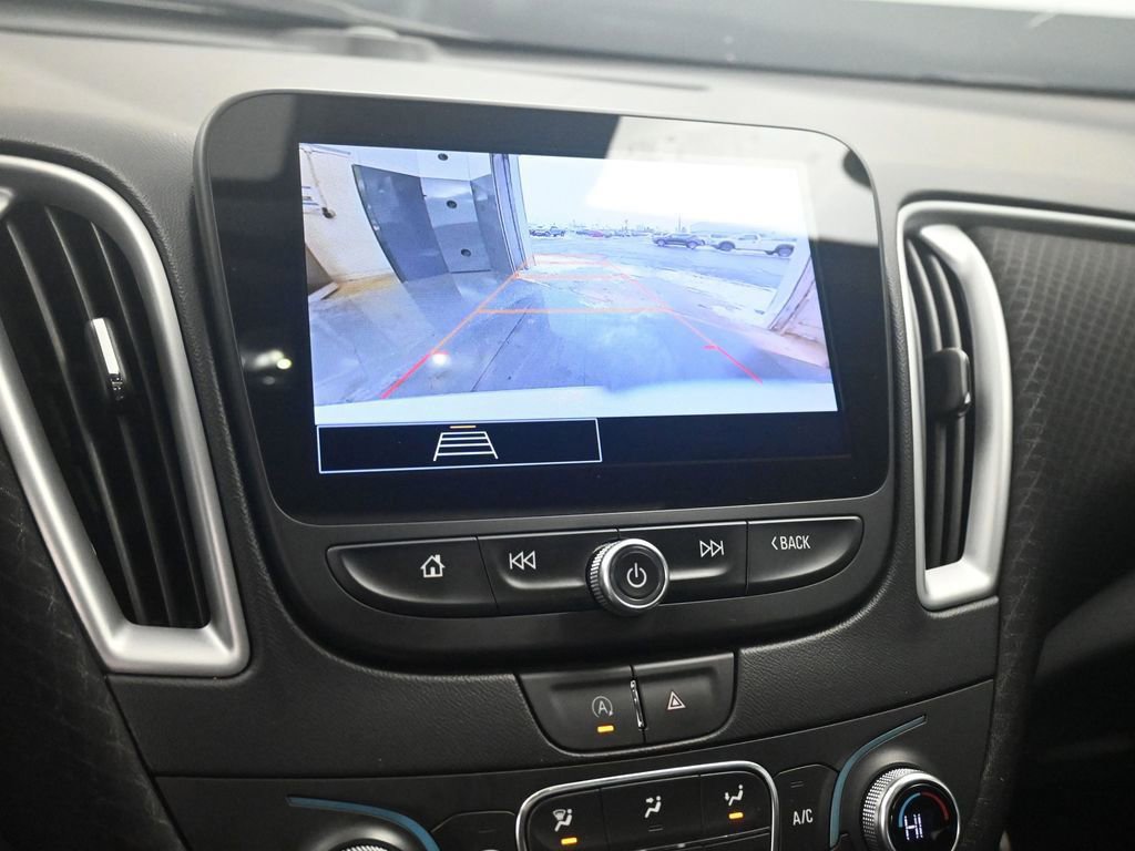 Used 2023 Chevrolet Malibu LT image 36