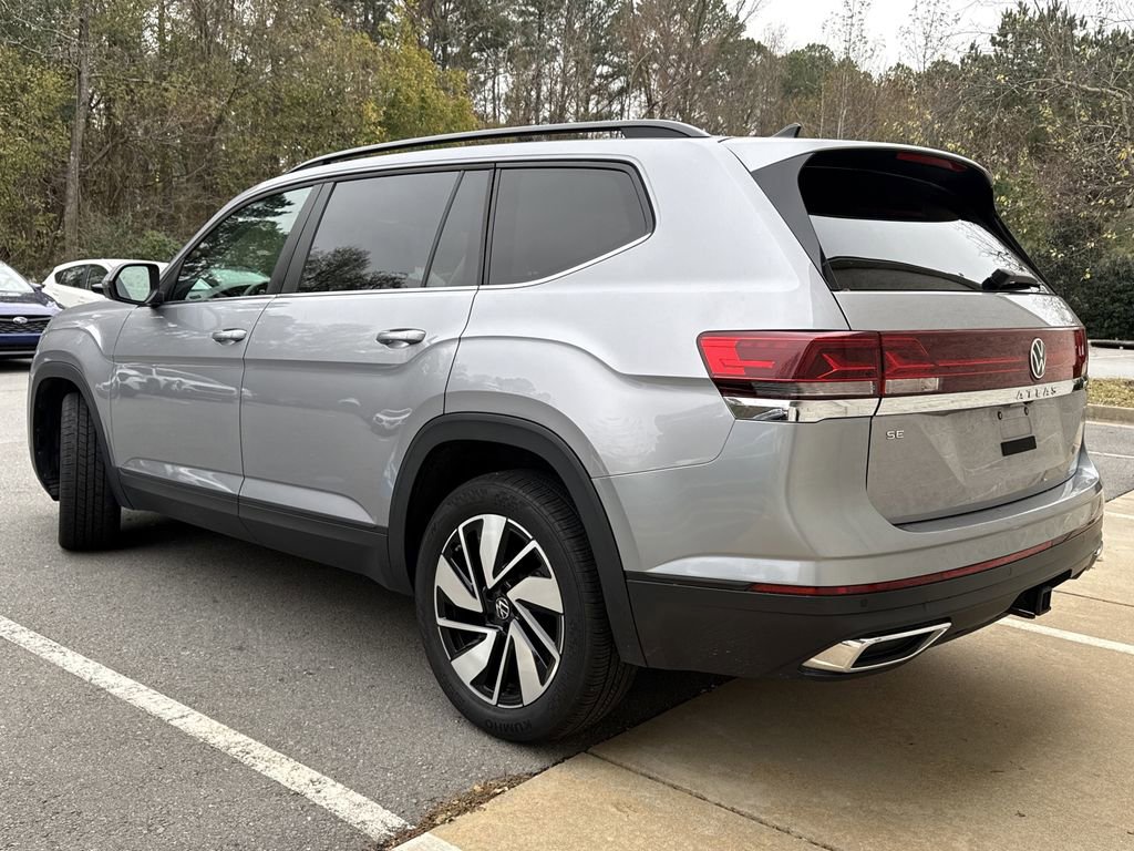 Used 2024 Volkswagen Atlas SE image 10