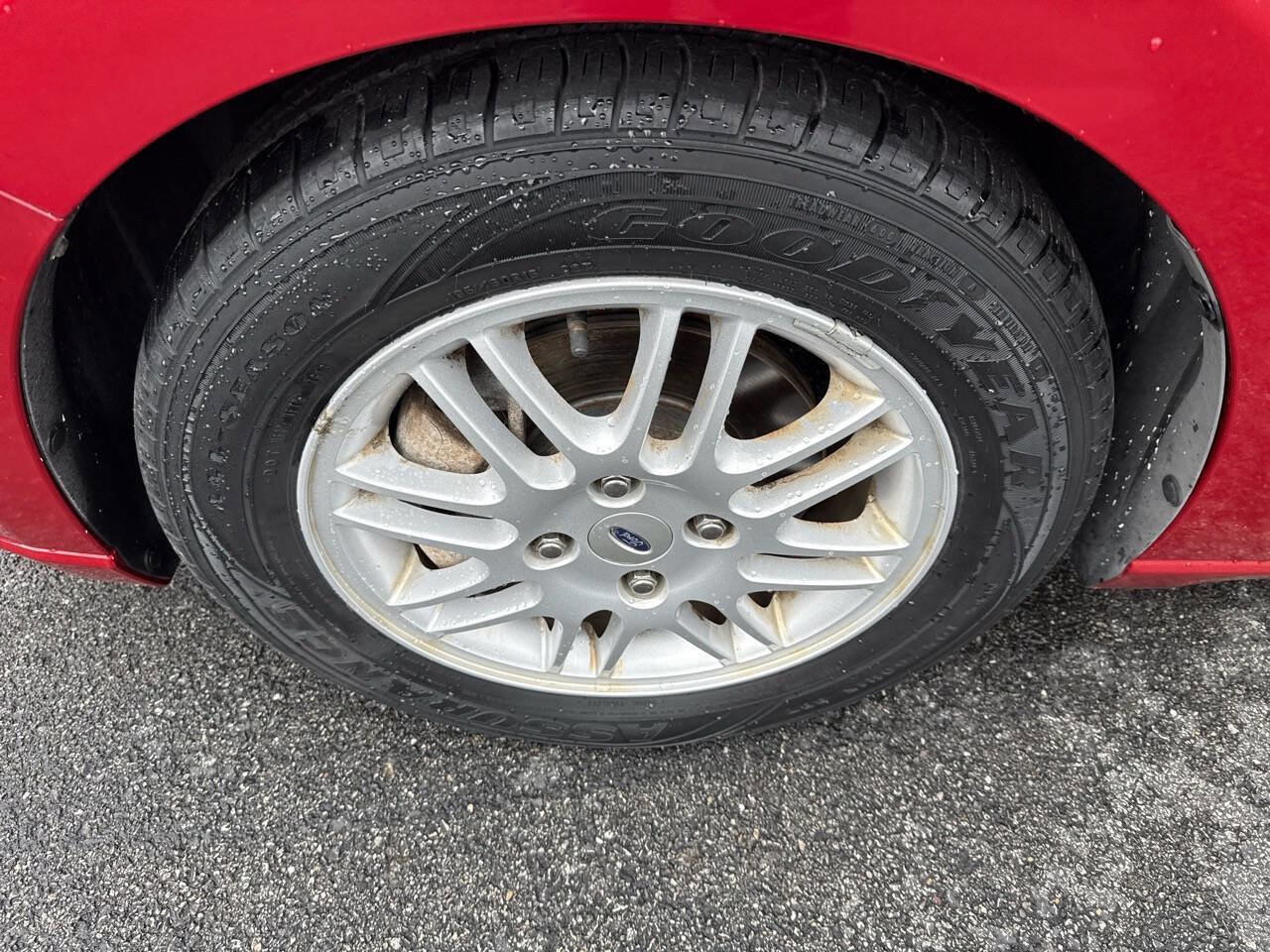Used 2010 Ford Focus SE FWD image 28