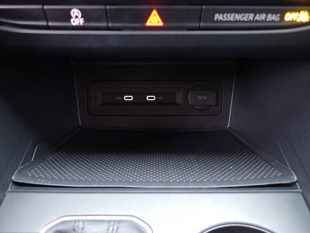 Used 2020 Volkswagen Atlas Cross Sport S image 25