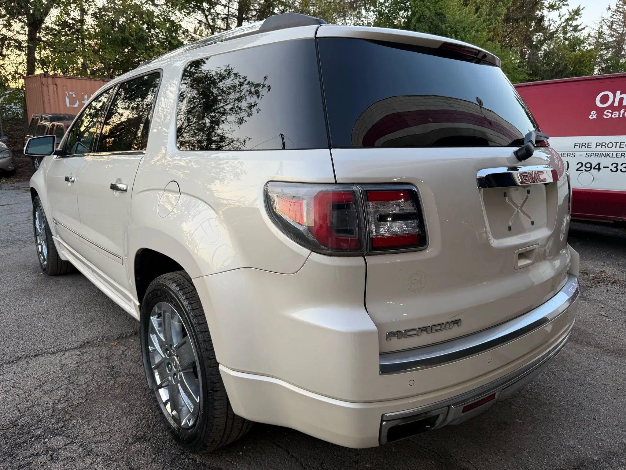 Used 2014 GMC Acadia Denali image 7