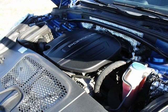 Used 2018 Porsche Macan Sport Edition image 14