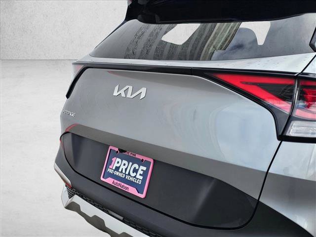 Used 2024 Kia Sportage LX image 12