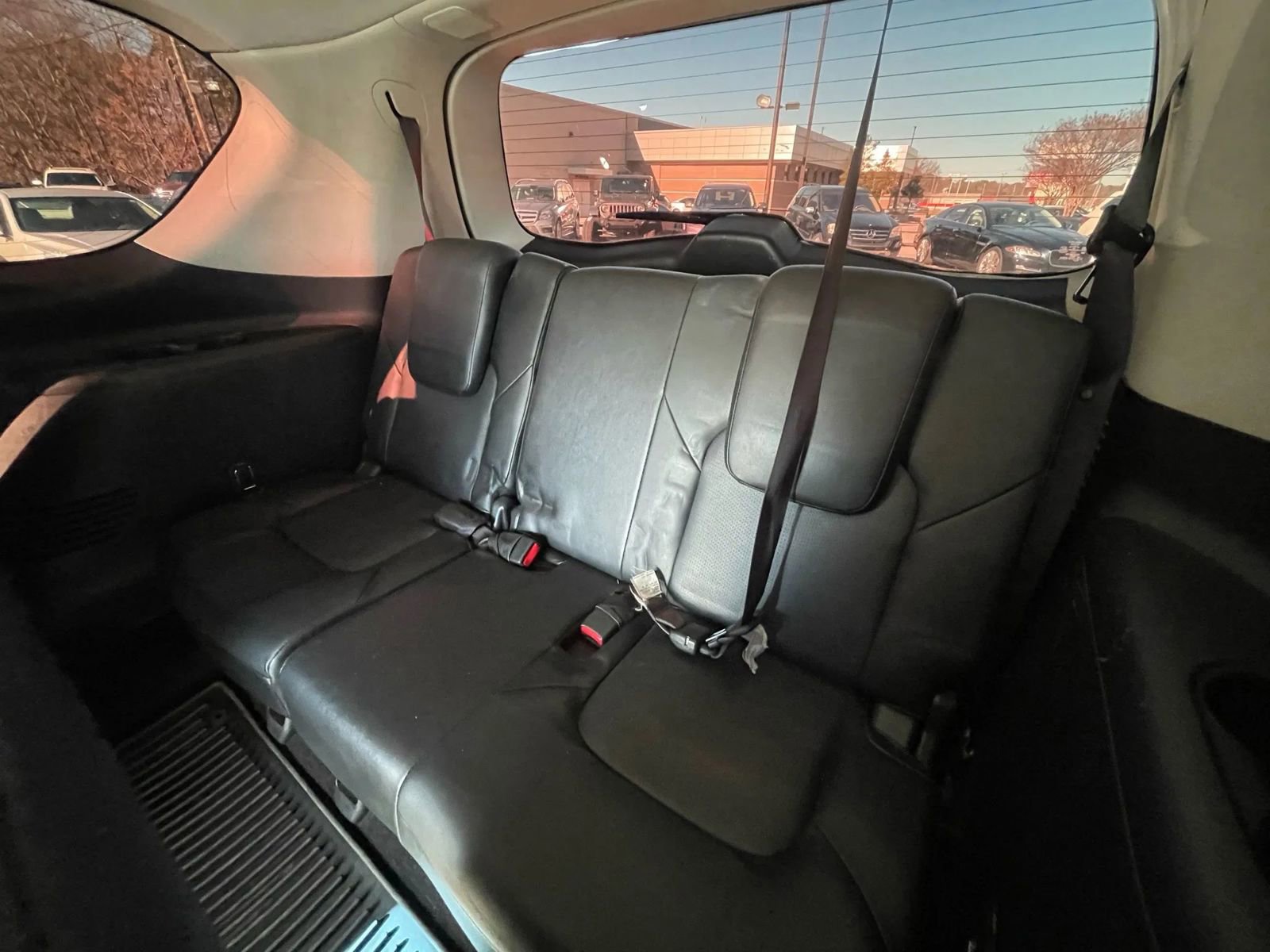Used 2013 INFINITI QX56 2WD w/ Theater Pkg image 8