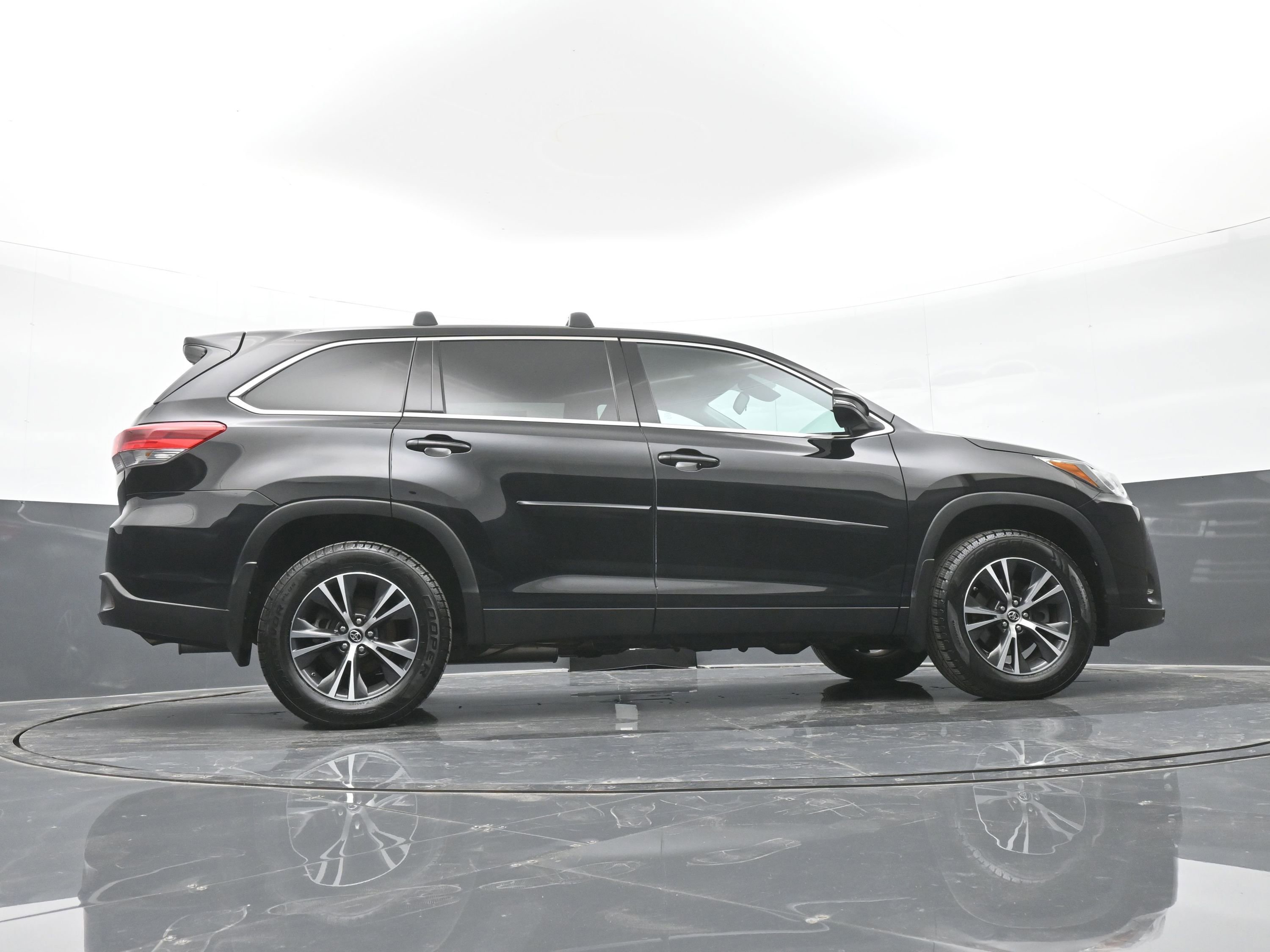 Used 2019 Toyota Highlander Plus image 44
