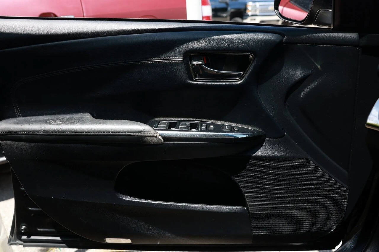 Used 2015 Toyota Avalon XLE FWD image 13