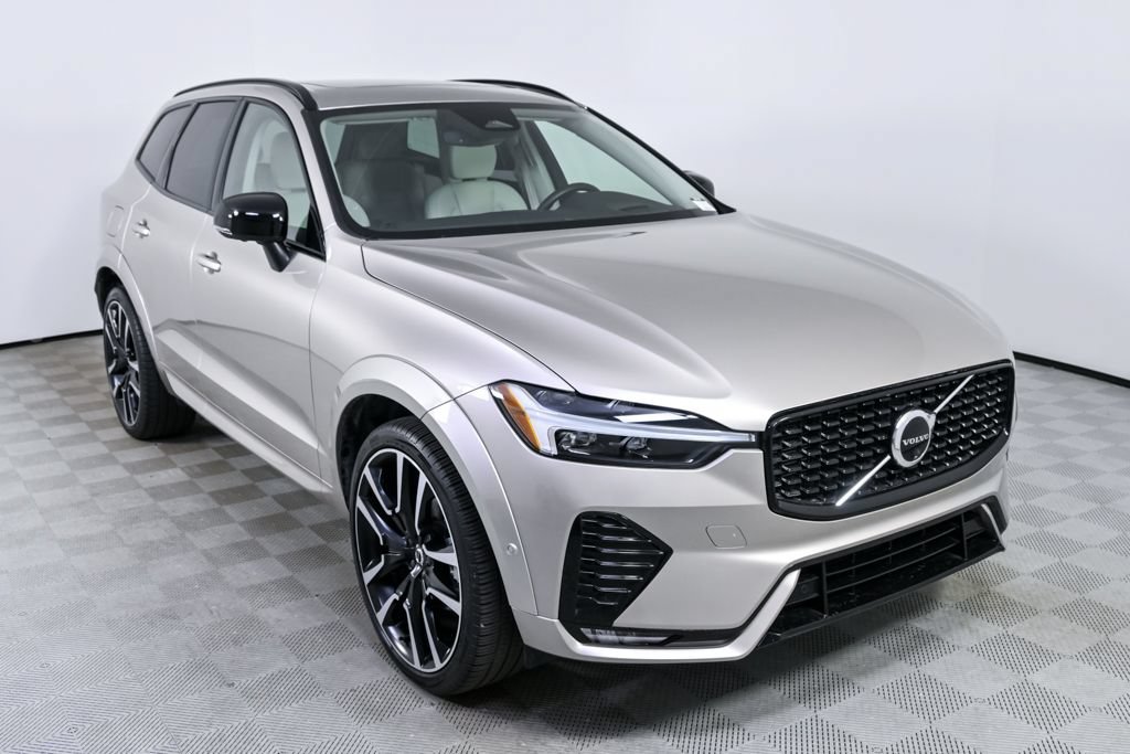 Certified 2024 Volvo XC60 B5 Ultimate AWD/4WD image 28