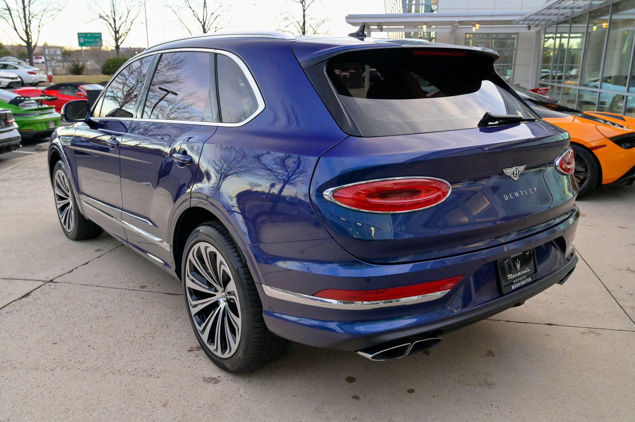 Used 2023 Bentley Bentayga image 7