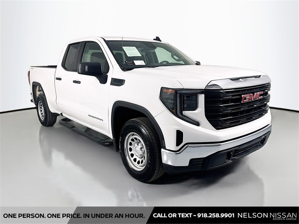 Used 2024 GMC Sierra 1500 Pro w/ Pro Value Package image 3