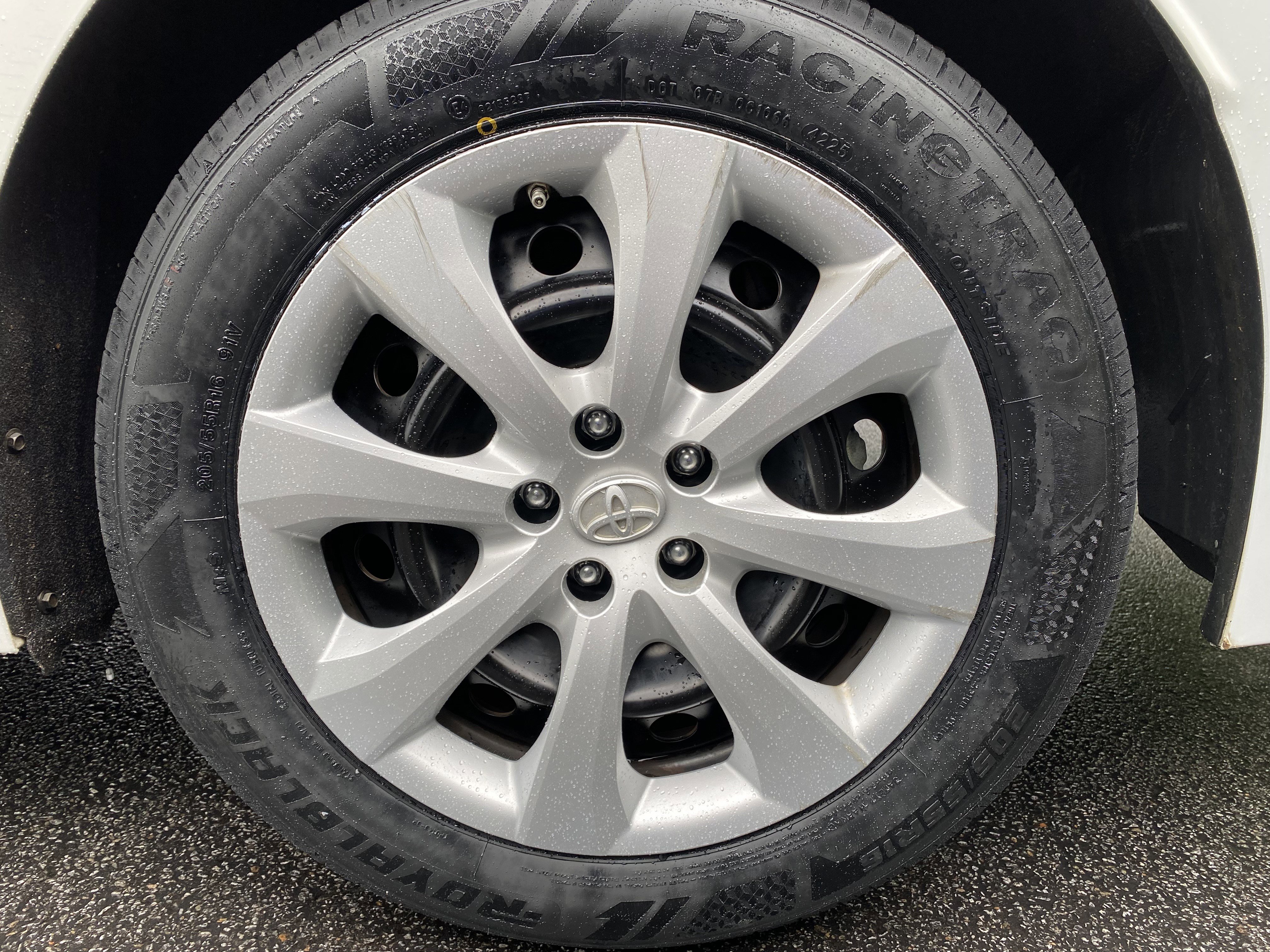 Used 2021 Toyota Corolla LE FWD image 36