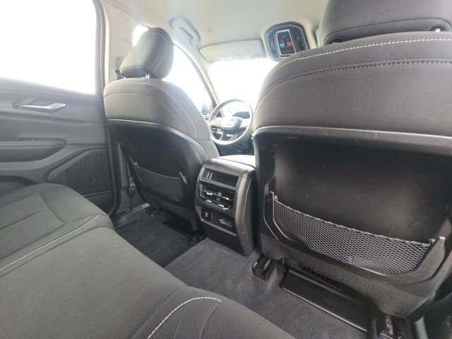 Used 2023 Jeep Grand Cherokee Laredo w/ Luxury Tech Group I RWD image 17
