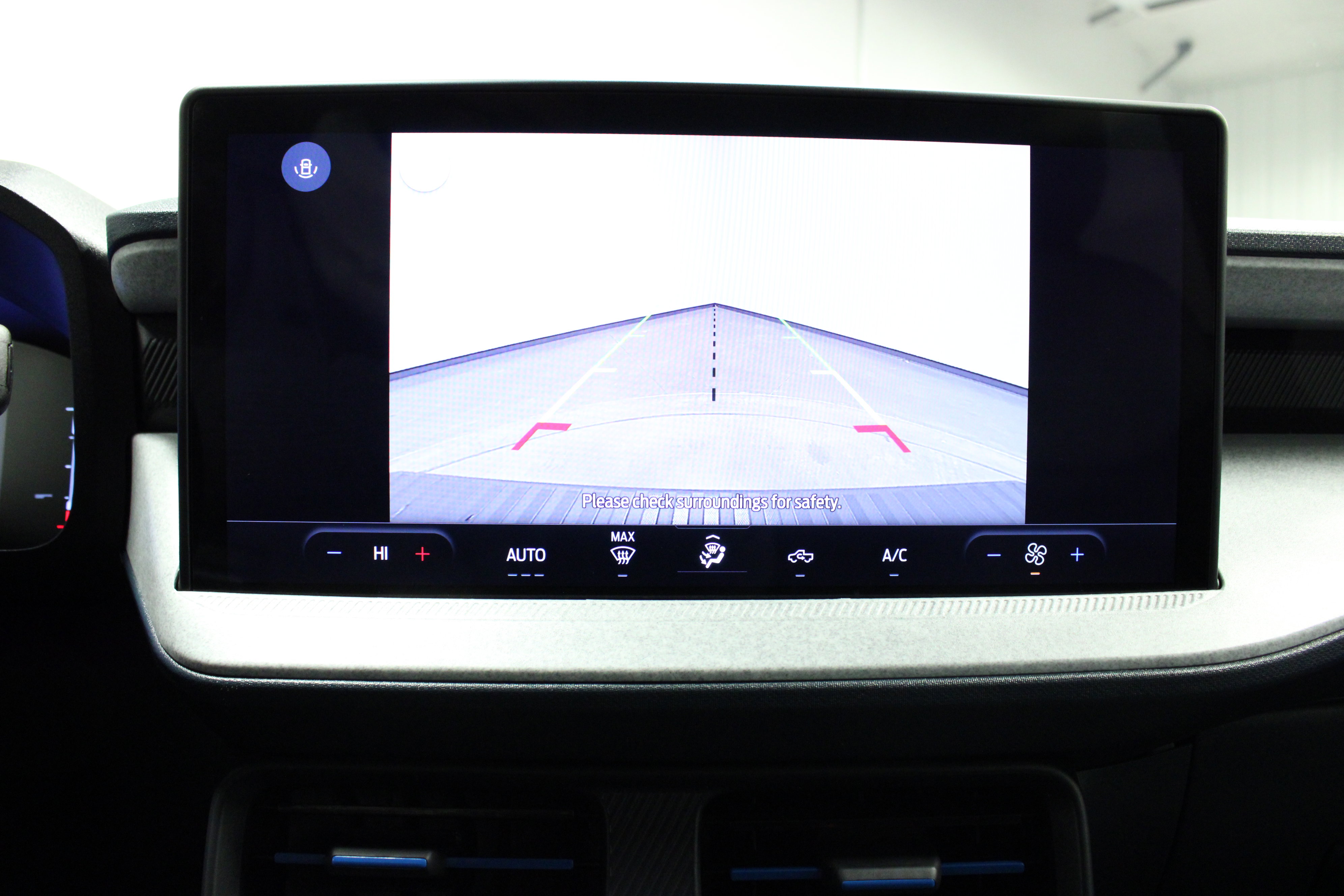 Used 2025 Ford Maverick XLT image 24