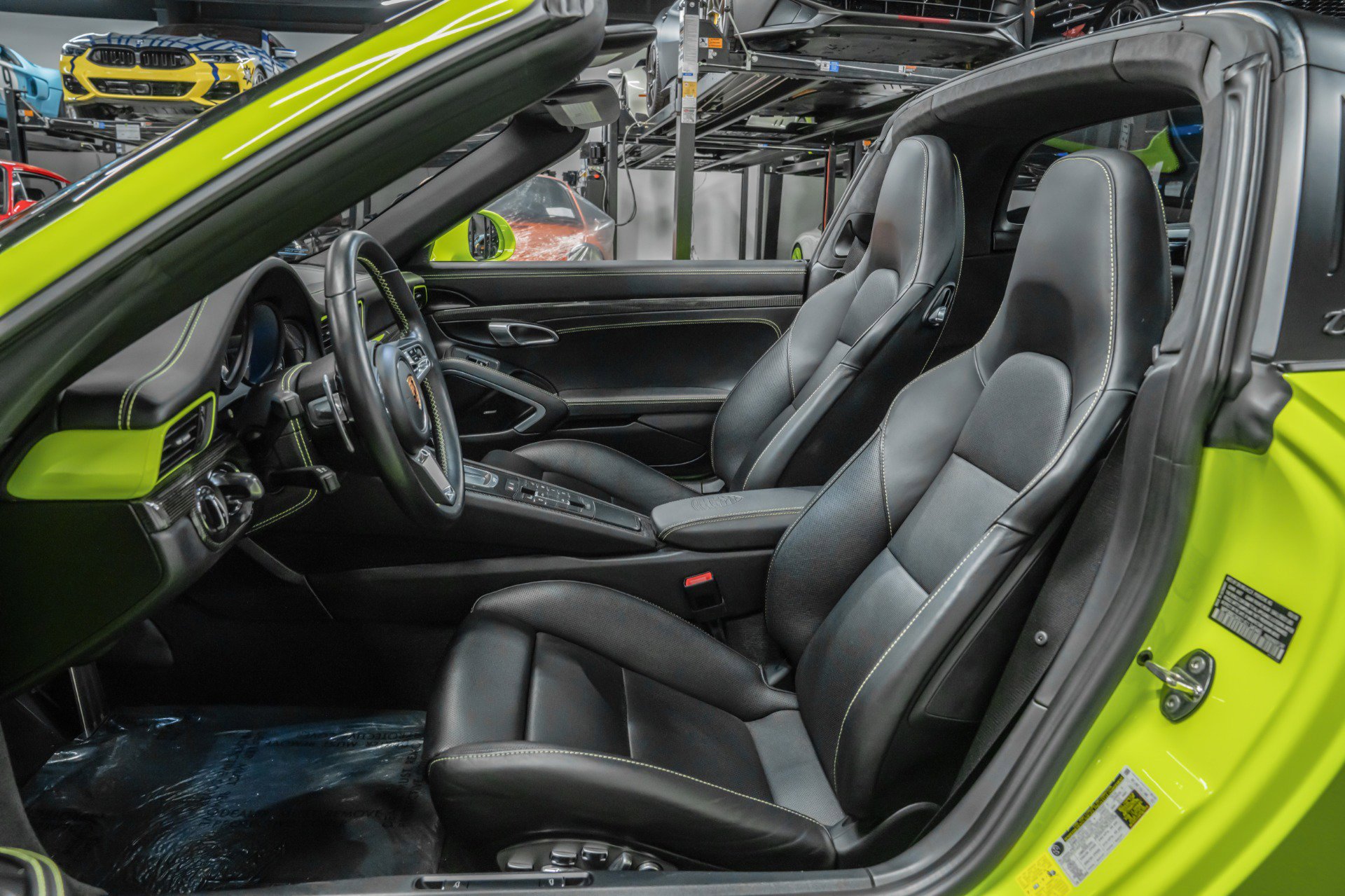 Used 2018 Porsche 911 Targa 4 GTS image 31