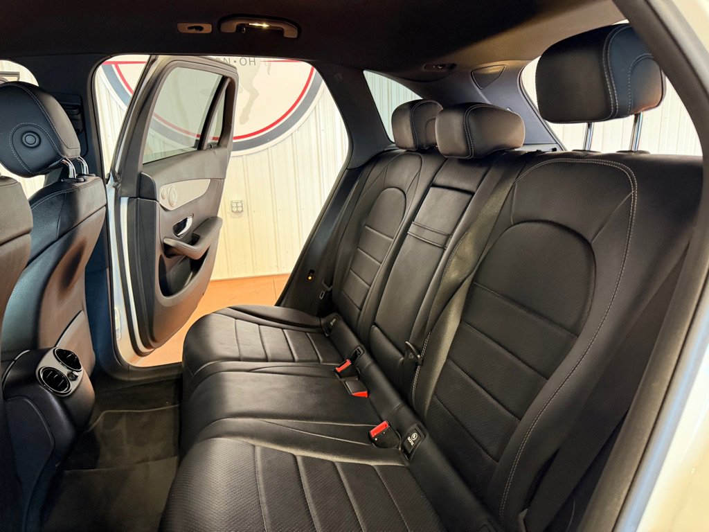 Used 2017 Mercedes-Benz GLC 300 4MATIC image 21