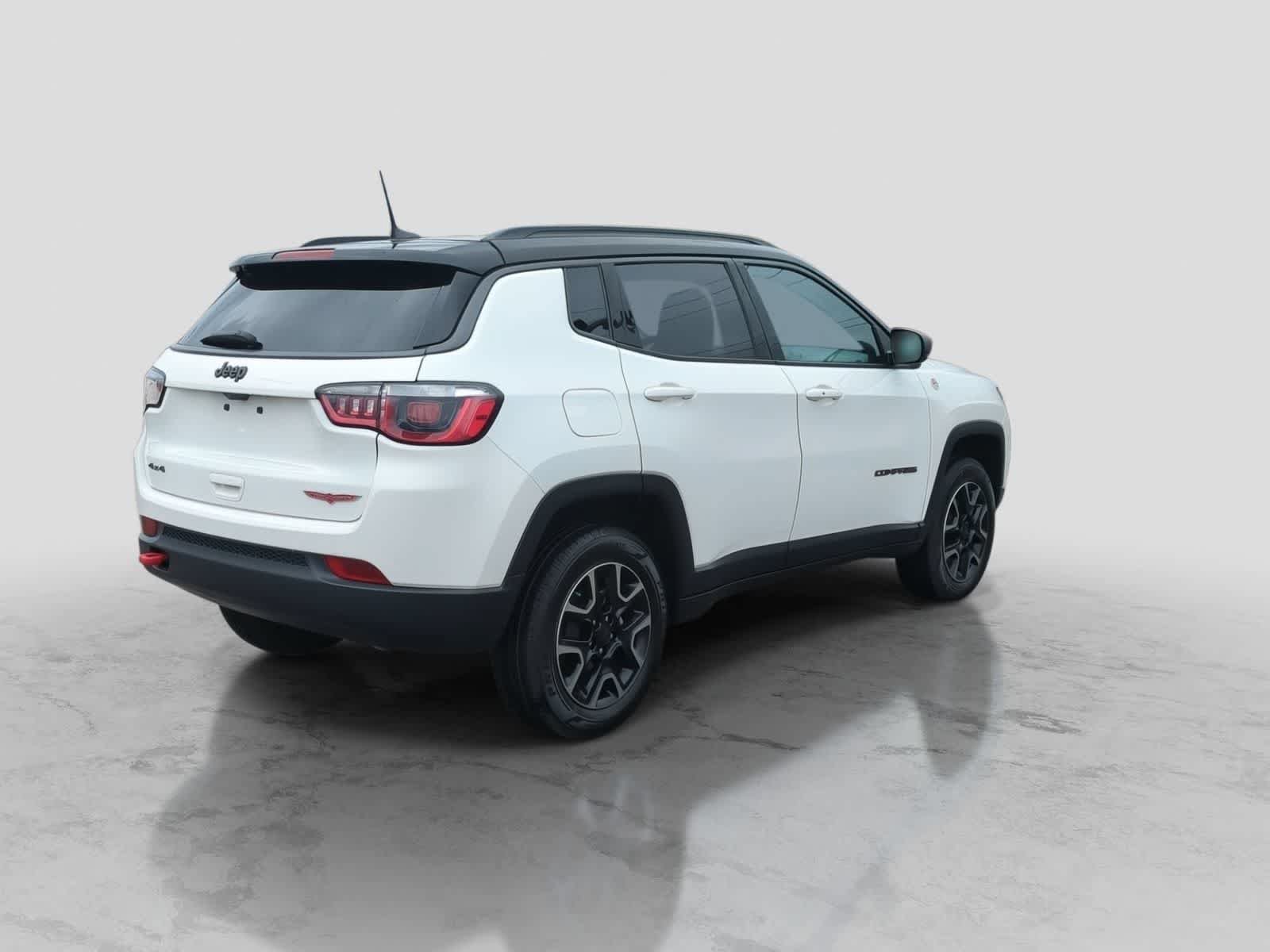 Used 2019 Jeep Compass Trailhawk AWD/4WD image 8