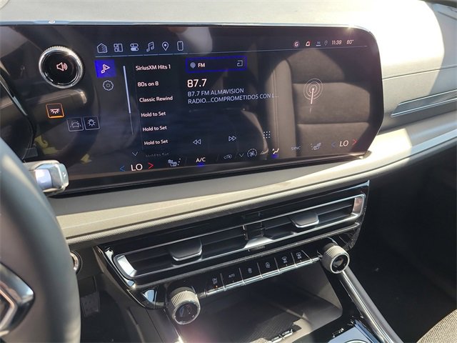 New 2026 Chevrolet Traverse LT image 30