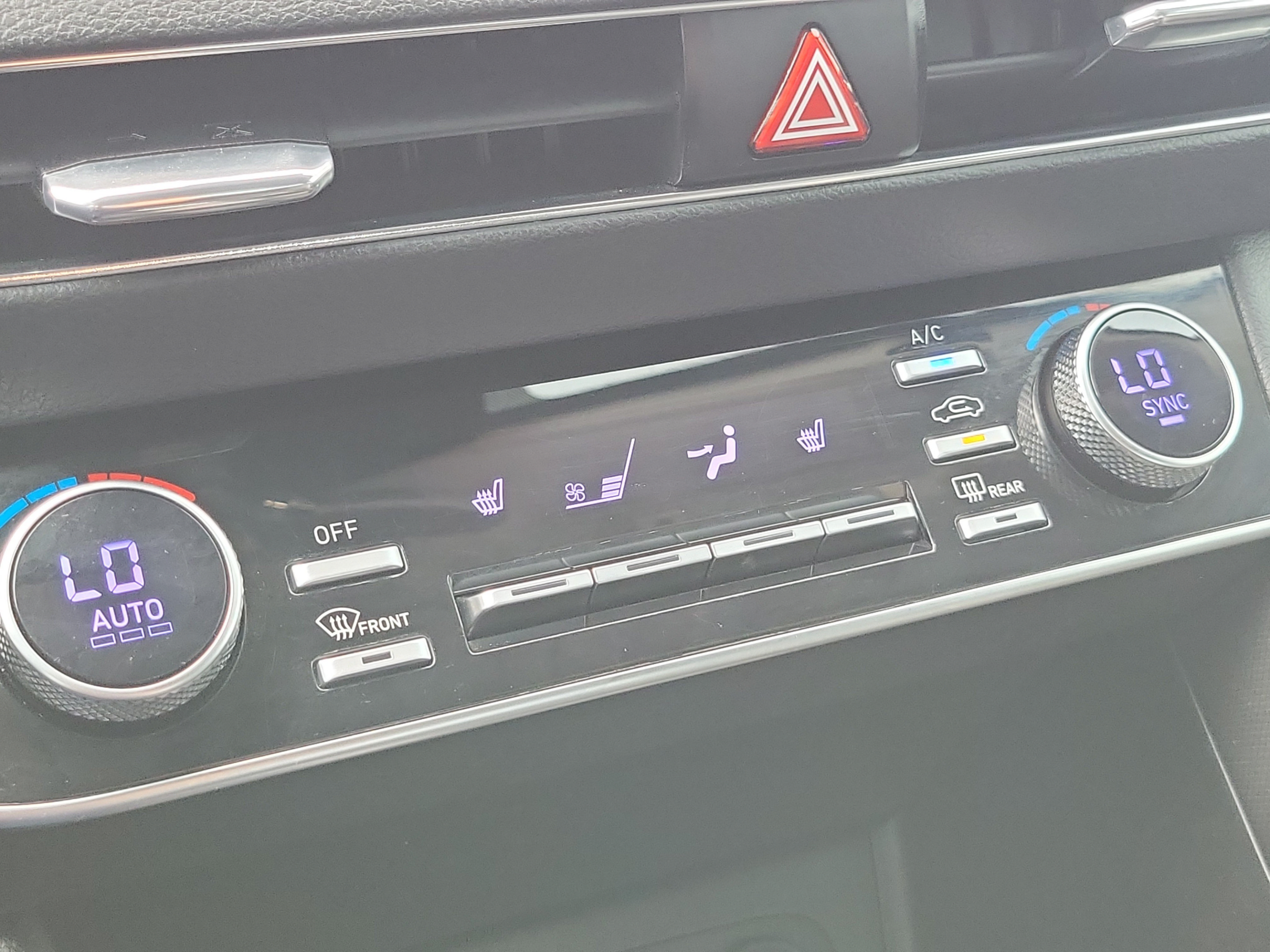 Used 2021 Hyundai Sonata SEL w/ Preferred Accessory Package FWD image 24
