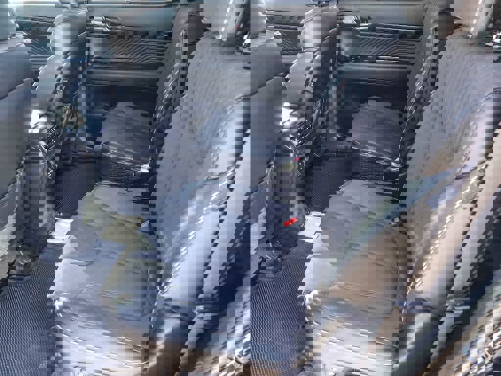 Used 2024 Hyundai Palisade Calligraphy image 13