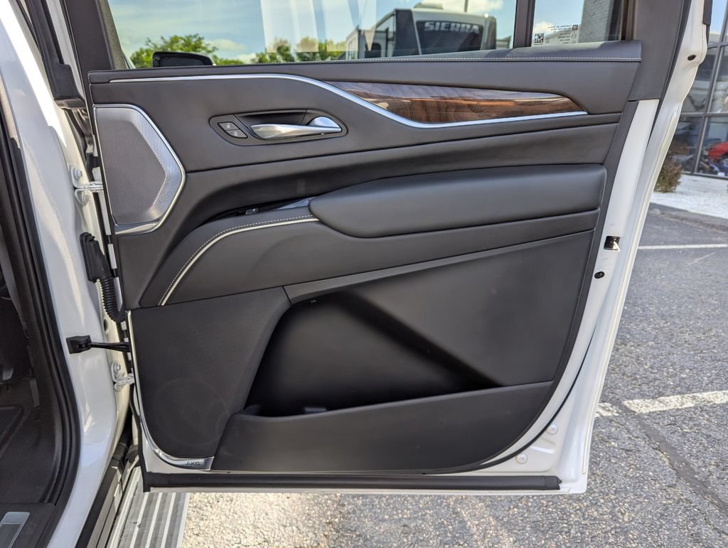 Used 2022 Cadillac Escalade ESV Sport Platinum AWD/4WD image 54