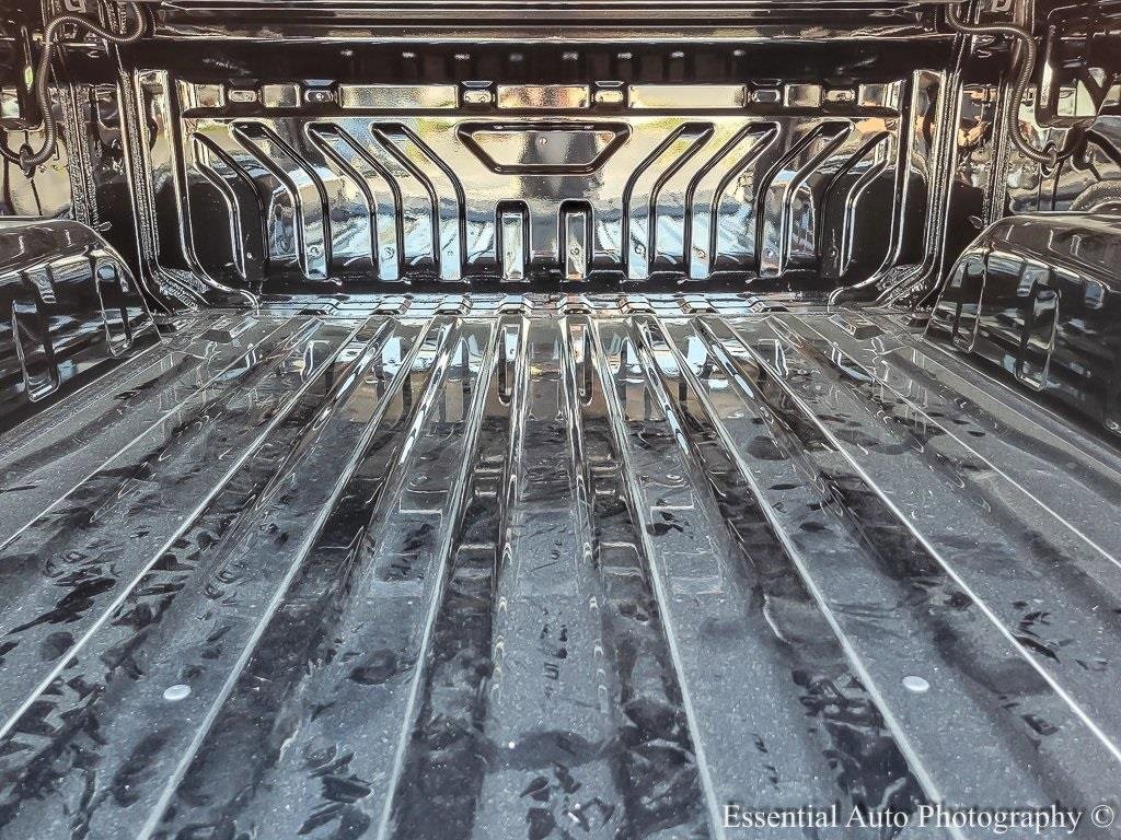 New 2026 GMC Sierra EV Elevation image 18