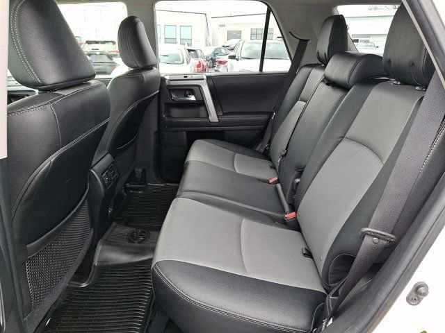 Used 2022 Toyota 4Runner SR5 Premium w/ Moonroof Package RWD image 13