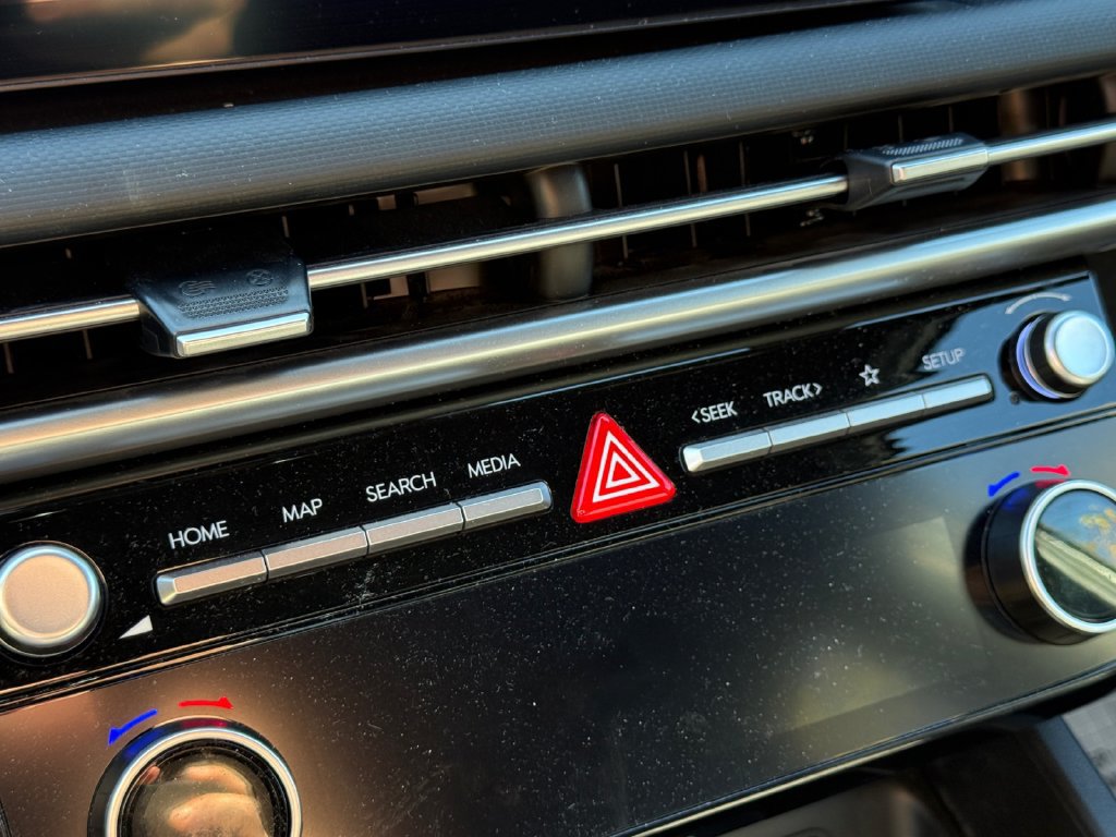 Certified 2026 Hyundai Santa Cruz SEL AWD/4WD image 26