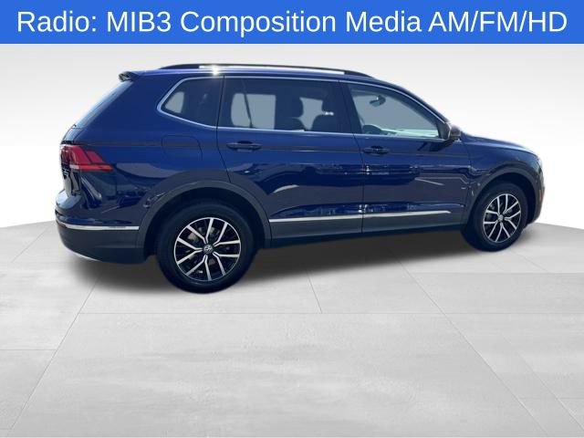 Used 2021 Volkswagen Tiguan SE w/ 3rd Row Seat Package AWD/4WD image 3