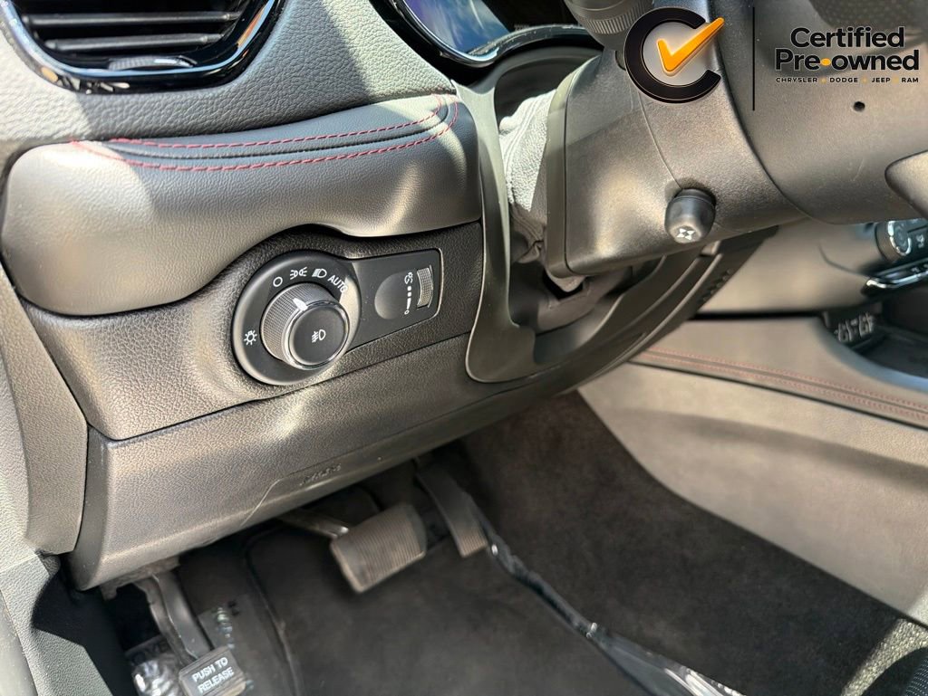 Certified 2022 Dodge Durango R/T w/ Blacktop Package AWD/4WD image 53