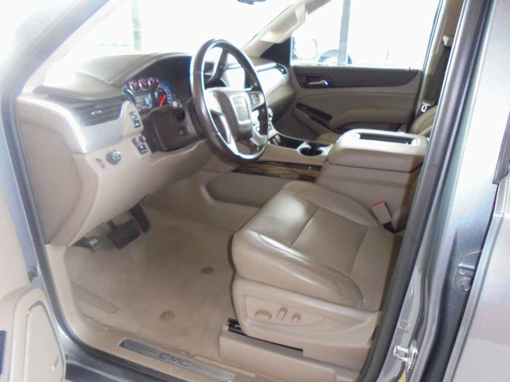 Used 2019 GMC Yukon SLT w/ Premium Edition image 7