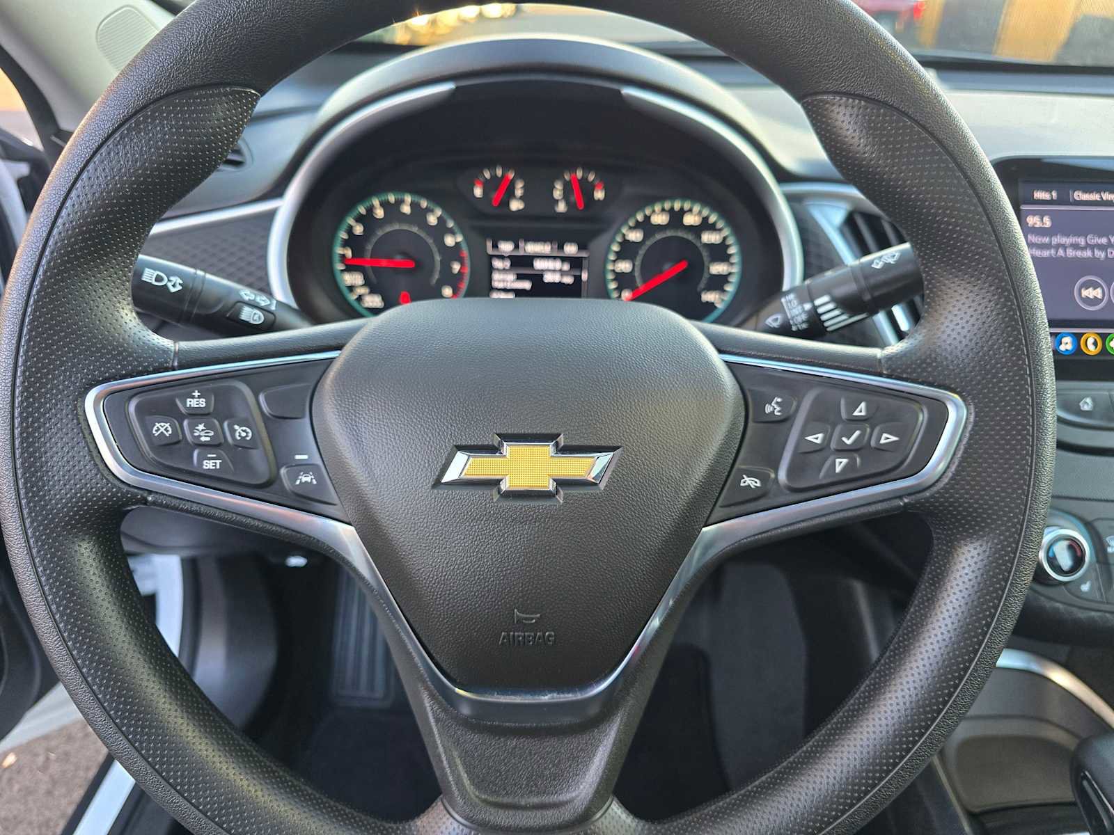 Used 2024 Chevrolet Malibu LT image 45