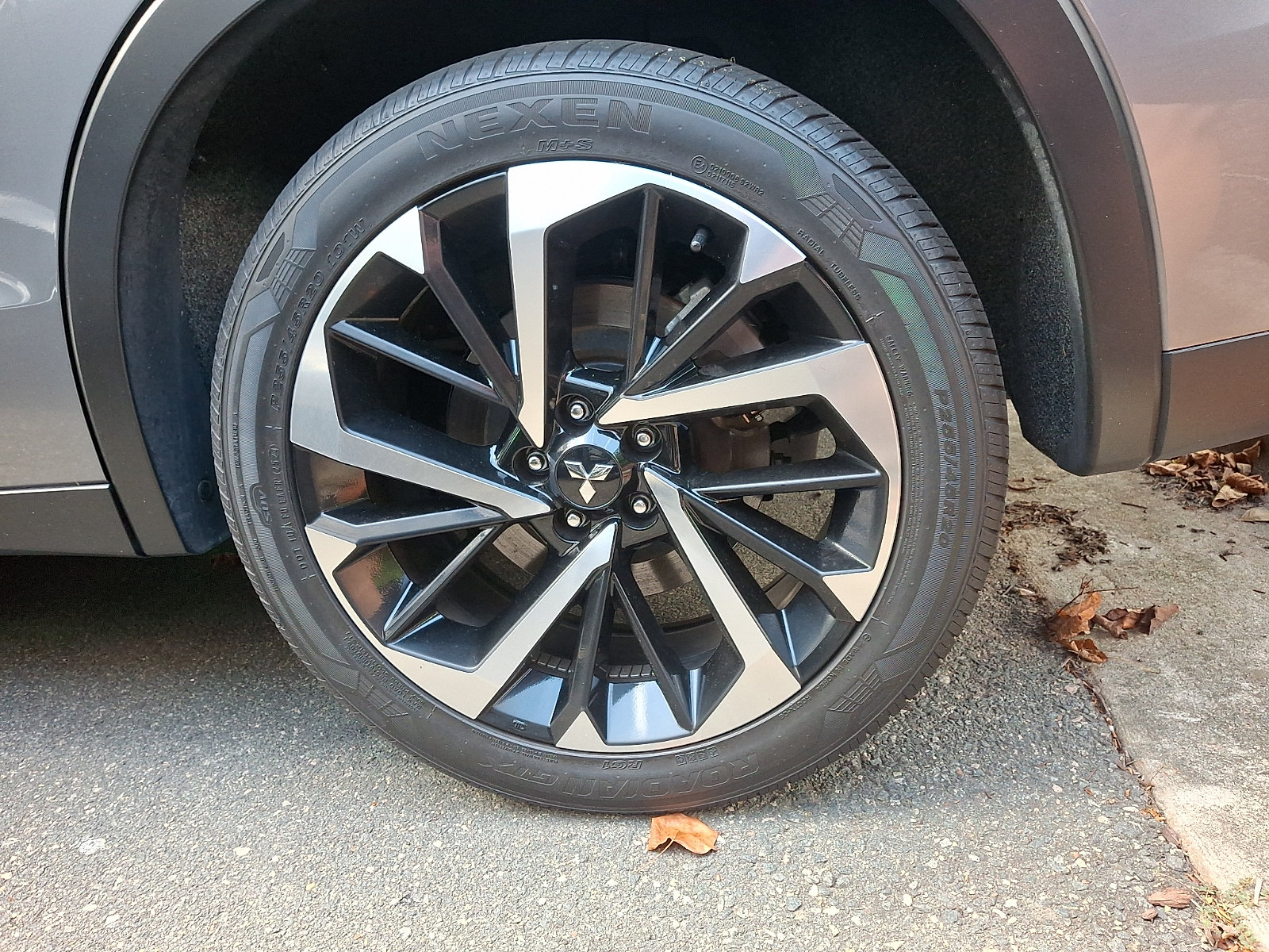 Used 2023 Mitsubishi Outlander SE FWD image 5