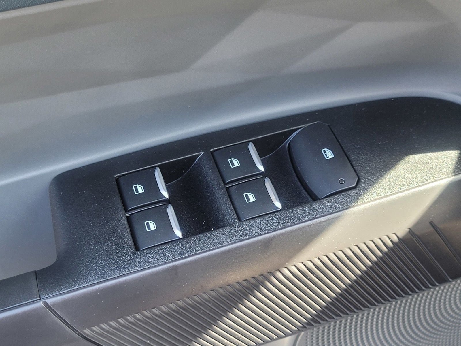 New 2026 Ford Maverick XL AWD/4WD image 15