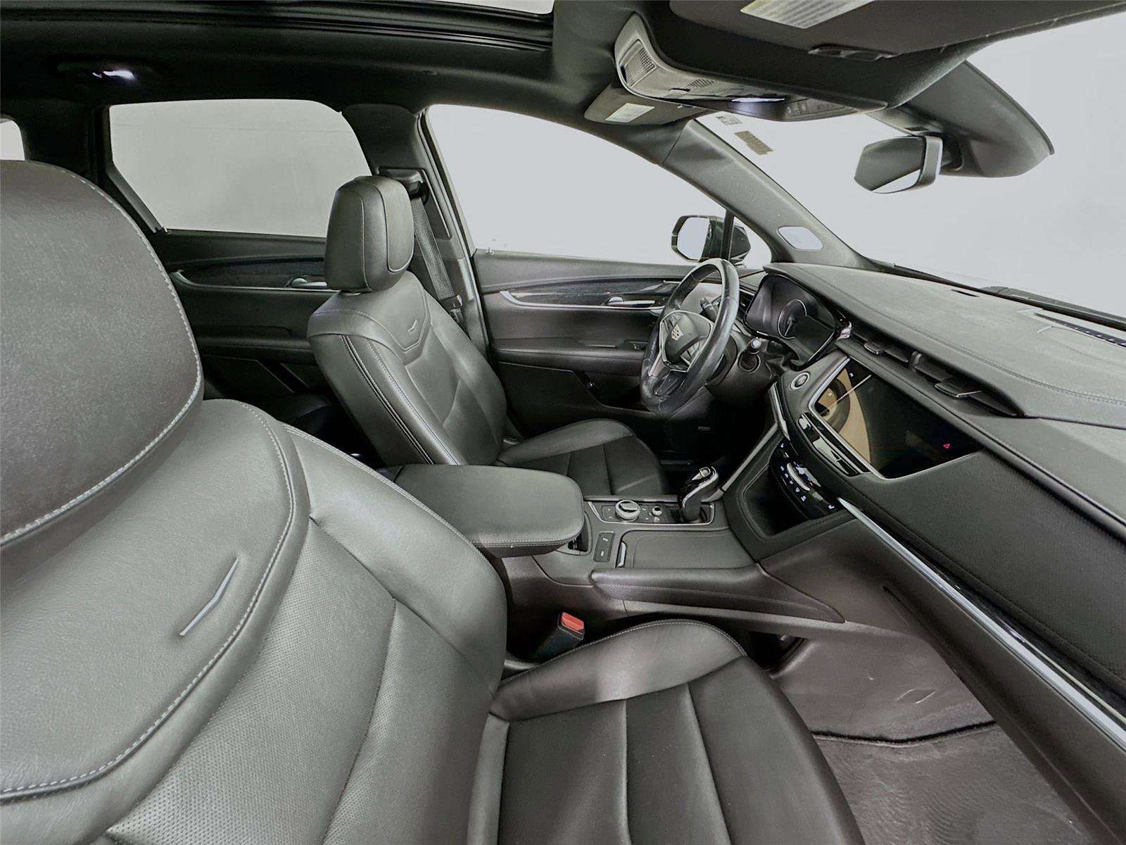 Used 2023 Cadillac XT5 Premium Luxury image 28
