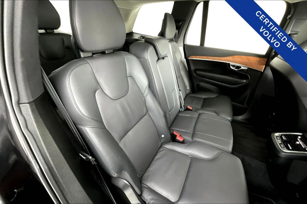 Used 2023 Volvo XC90 B6 Plus image 34